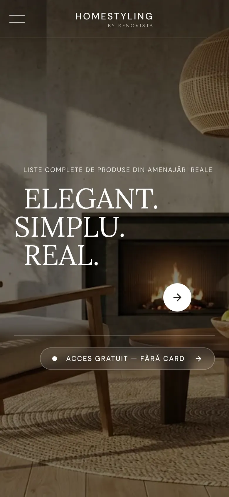 Pagina de start homestyling.ro pe telefon, cu titlul „Elegant. Simplu. Real.” peste fotografia unui living și butonul Acces gratuit, fără card