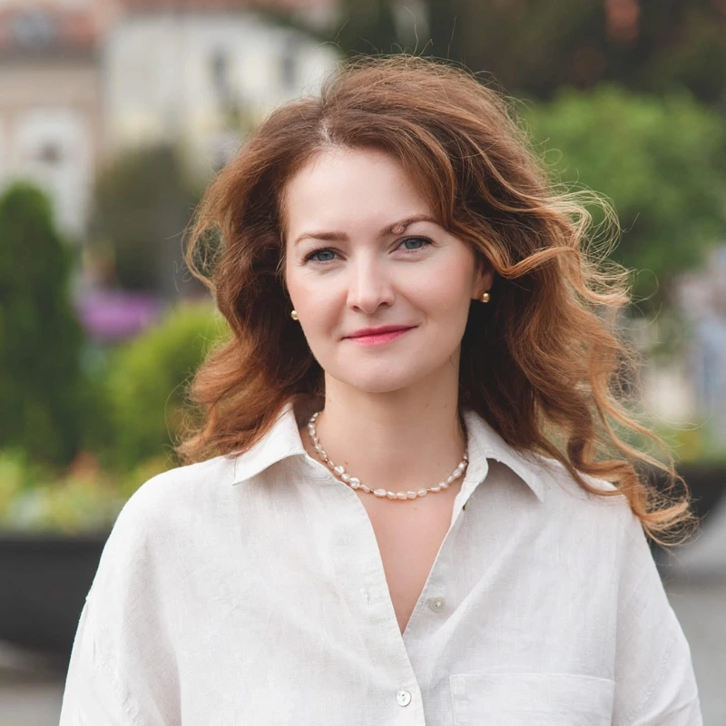 Ionela C. - Renovista